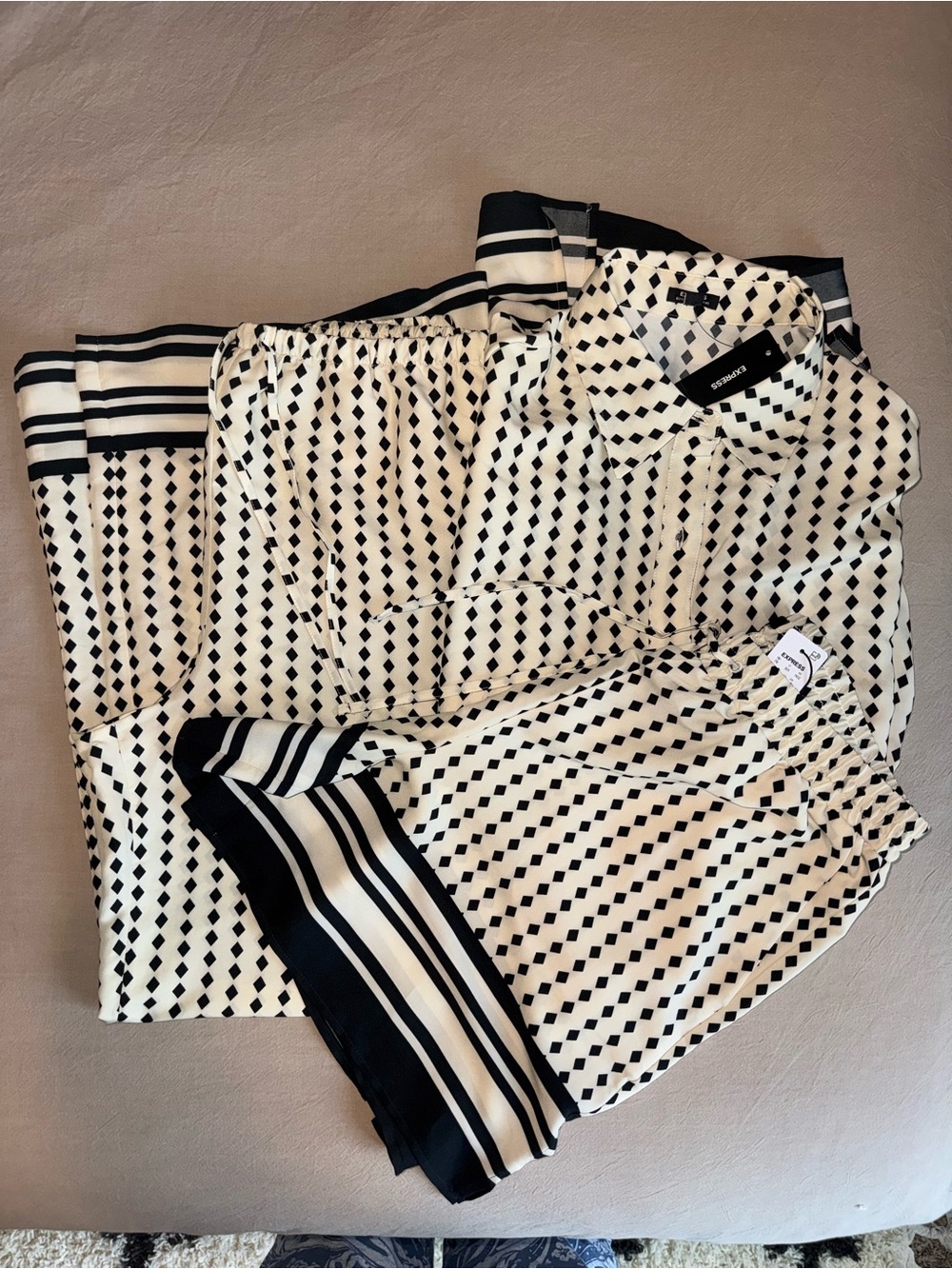 Express Black & White Geometric 3-pc Set